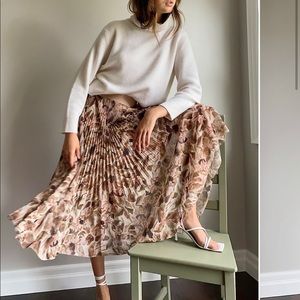 Aritzia Twirl Skirt